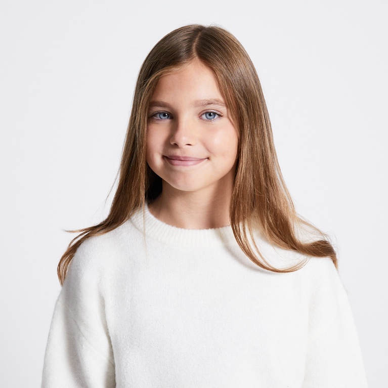 Basic knit sweater "Sadie star" Off white